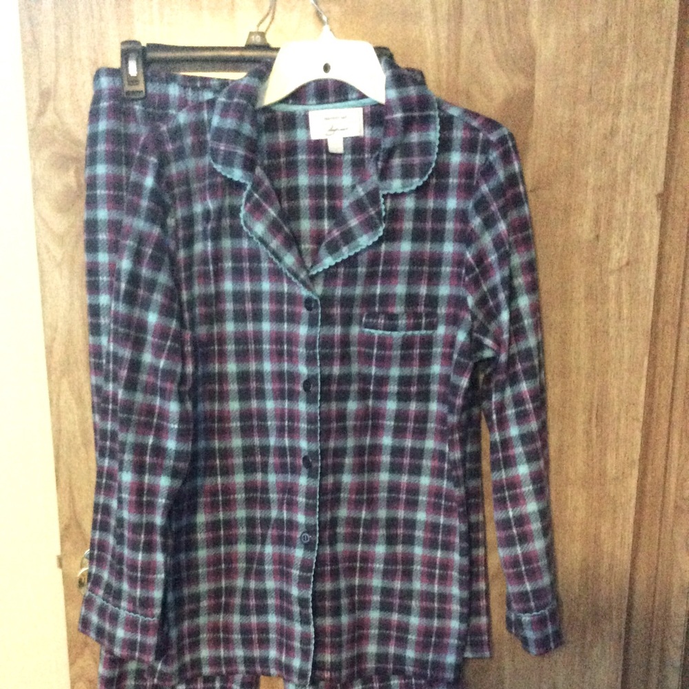 Women,s fleece pajamas